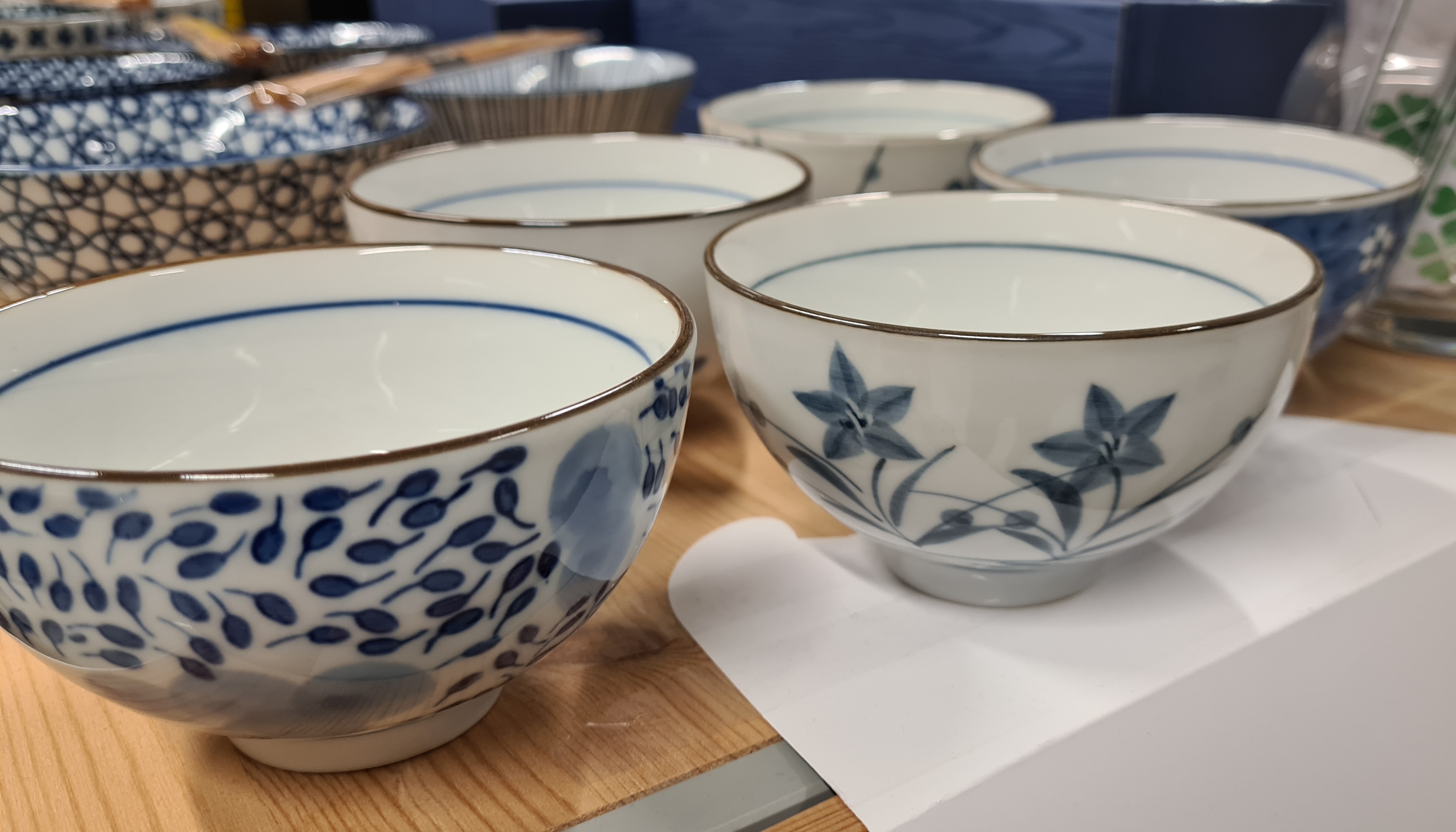 Čínska porcelánová miska s modrým motívom kvetov 200 ml