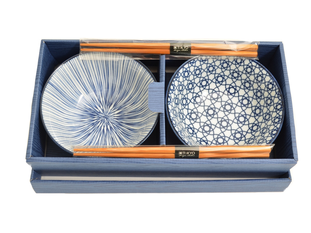 Misky z japonskej keramiky s paličkami